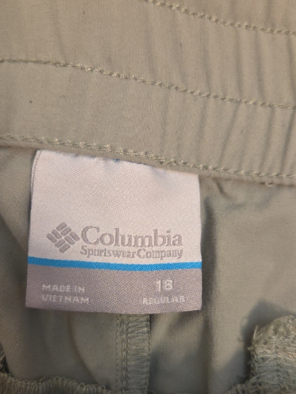 Women's Light Beige Utility Cargo Pants with Zip Pocket - Picture 2 of 8